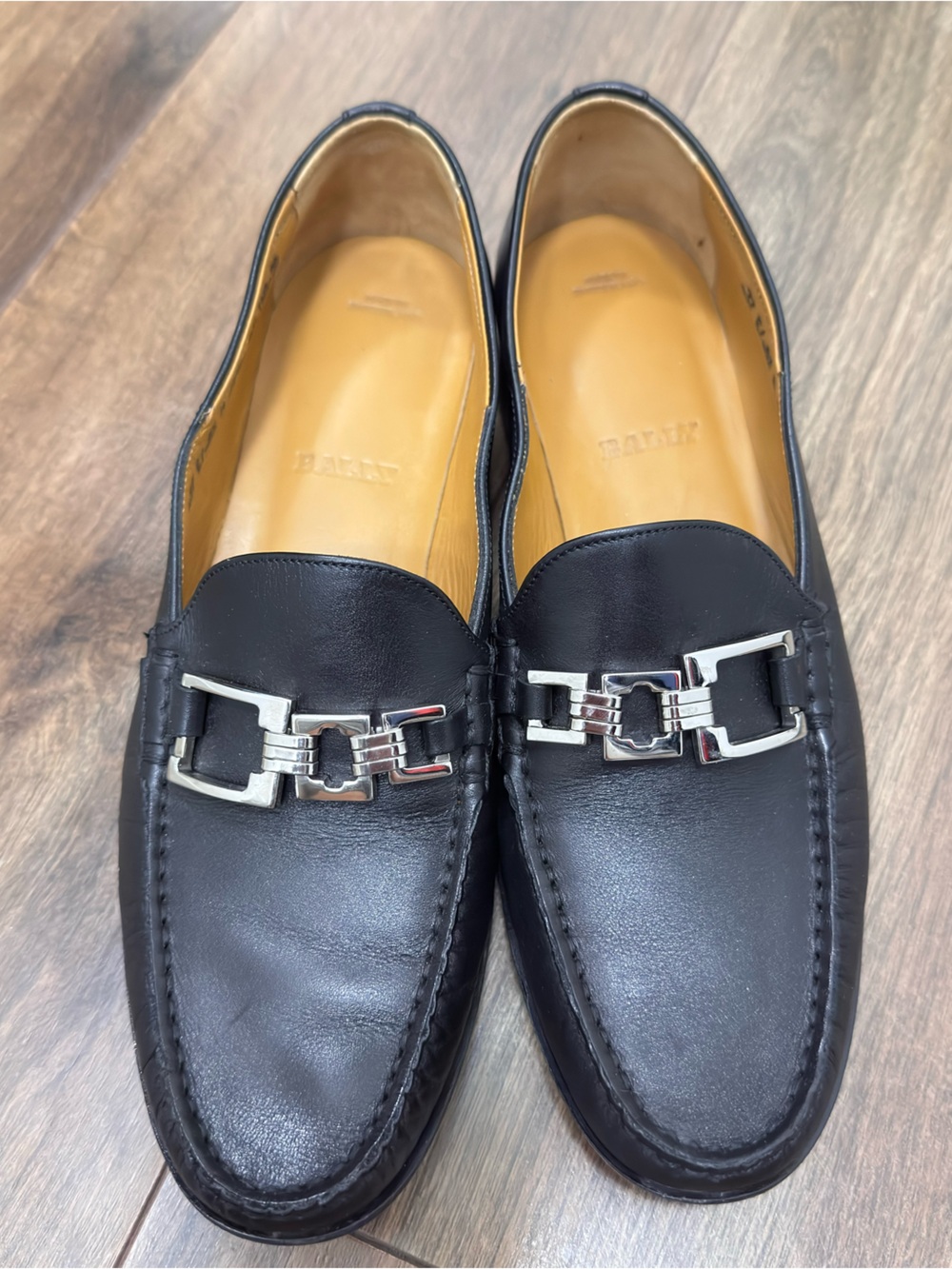 Bally Loafer Black Leather flat shoes women’s size 6.5